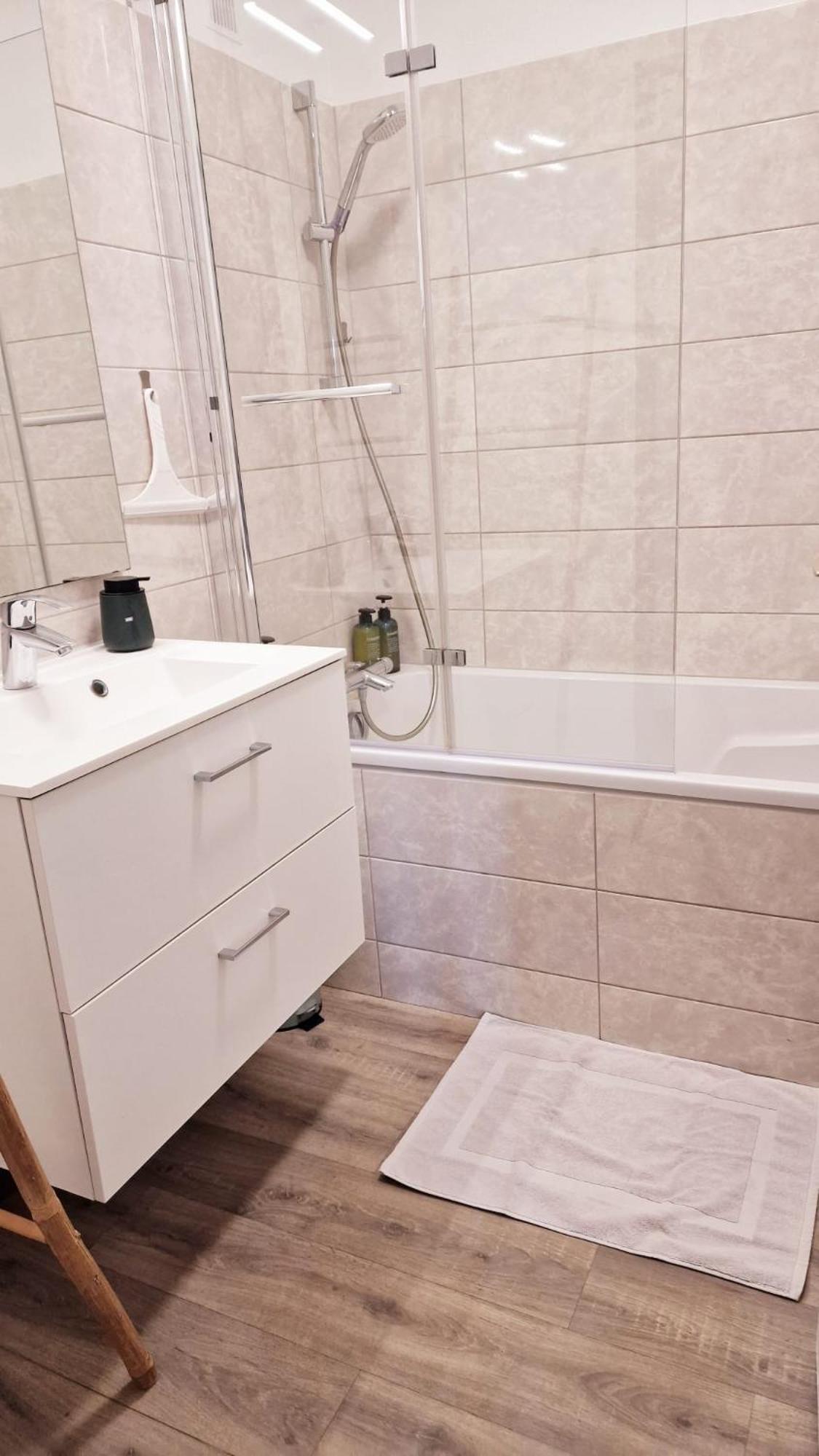 Le Cosy Des Marronniers - 6 Pers Apartment Selestat Exterior photo